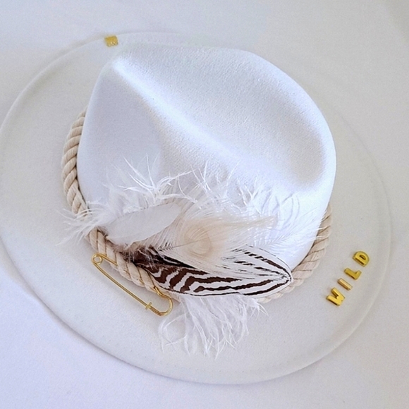 BLISS + WILD Other - NEW GOLD WILD TULUMINATI HAT TULUM WHITE FEATHER FEDORA